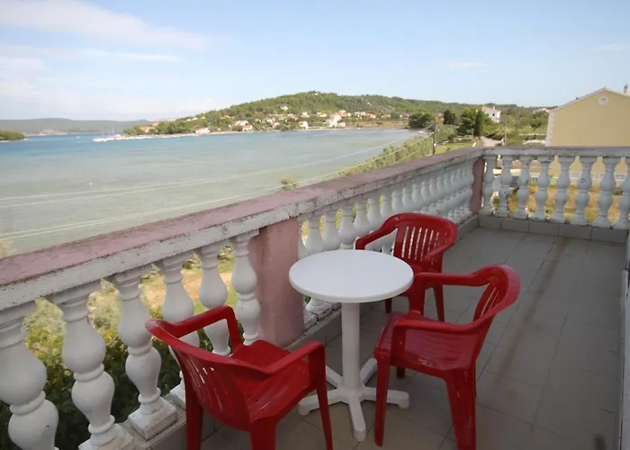 Mrljane 8464a Апартаменты